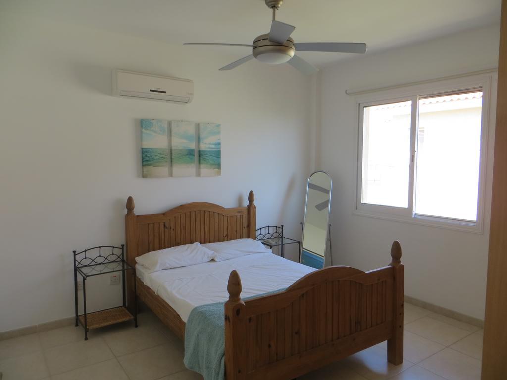 Melania Apartment Paphos Ngoại thất bức ảnh