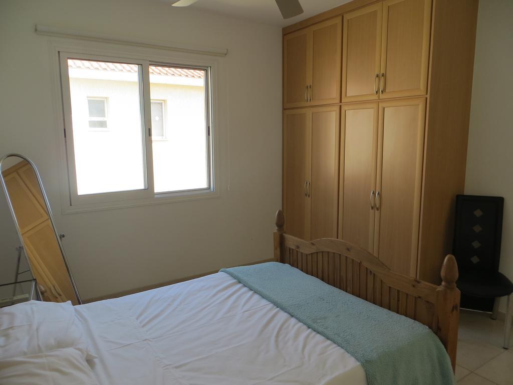Melania Apartment Paphos Ngoại thất bức ảnh
